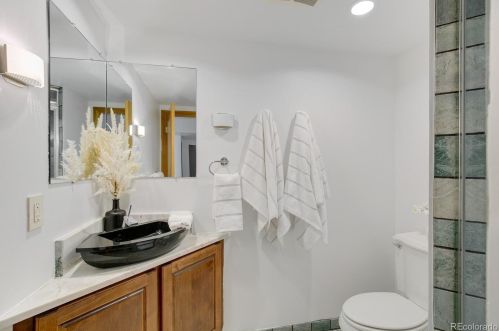 1635 Xavier St, Denver CO  80204-1025 exterior
