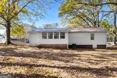 2565 Cleveland Rd, Bogart GA  30622-1649 exterior
