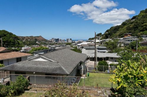 440 Haweo Pl, Honolulu, HI 96813-1159