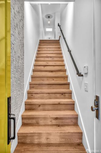 3370 22nd St, San Francisco, CA 94110-3067