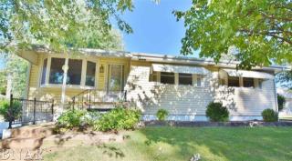 1502 Julie Dr, Bloomington, IL 61701-6835