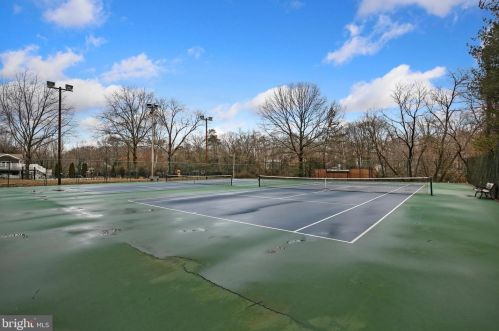 176 Berrywood Dr, Severna Park MD 21146-2033 exterior