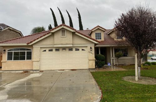 1898 Hartnell Ct, Los Banos, CA 93635-5373
