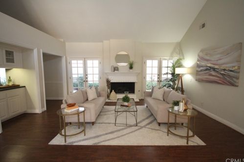 11 Sunrise, Irvine CA  92603-3720 exterior