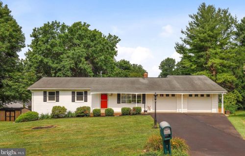7302 Aspen Ct, Middletown MD  21769-7605 exterior