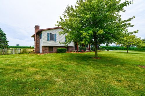 3592 Hampton Rd, Springfield OH  45502-9690 exterior
