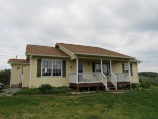 2395 Oakwood Rd, Midway, TN 37809-4416