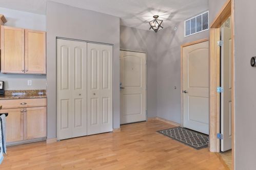 4132 Vernon Ave, Minneapolis, MN 55416-5172