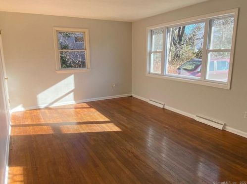 36 James St, Colchester CT  06415-1117 exterior