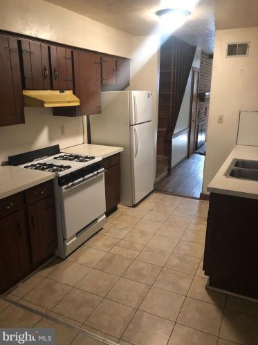 123 Penn St, York PA  17401-2937 exterior