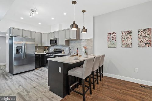 609 61 St, Philadelphia PA 19142-3402 exterior