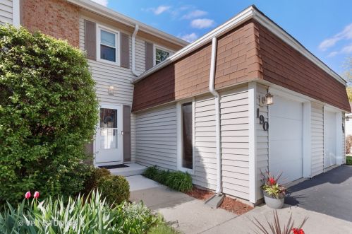 190 Jeffrey Ln, Lemont, IL 60440-1328