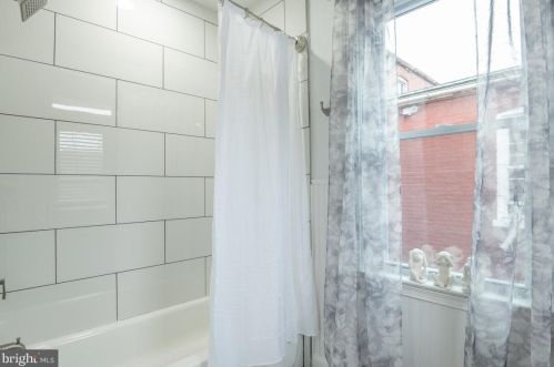 355 Ross St, Lancaster PA  17602-1941 exterior