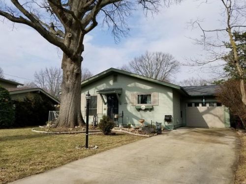 409 Sunset Dr, Edwardsville, IL 62025-2032