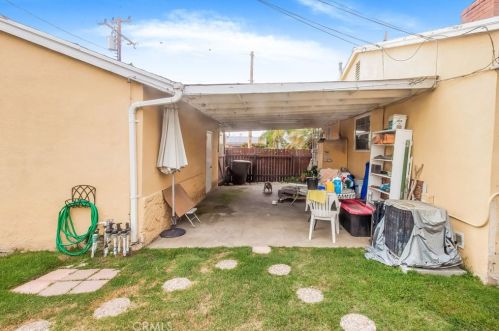 2502 Houston Ave, Anaheim CA  92801-1439 exterior