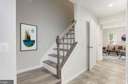 5836 Wood Poppy Ct, Springfield, VA 22015-2717
