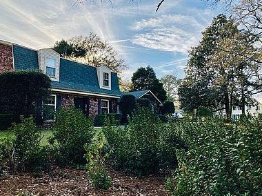 657 Pawley Rd, Mount Pleasant, SC 29464-3563