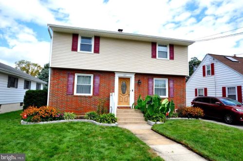125 Fernwood Ave, Burlington, NJ 08016-2501