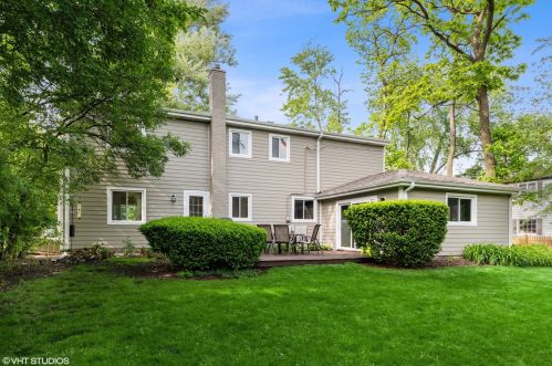 1407 Hackberry Rd, Bannockburn IL  60015-4071 exterior