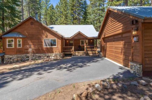 11701 Oslo Dr, Truckee, CA 96161-6317