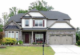 141 Windrush Ln, Durham, NC 27703-9450