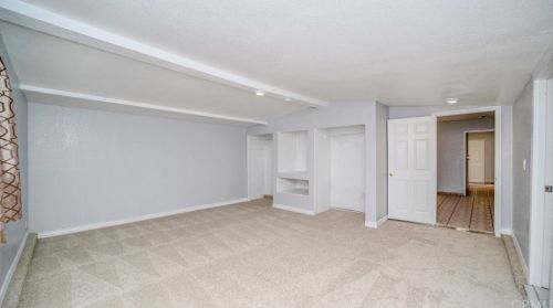 3844 Lofton Pl, Riverside CA  92501-1810 exterior