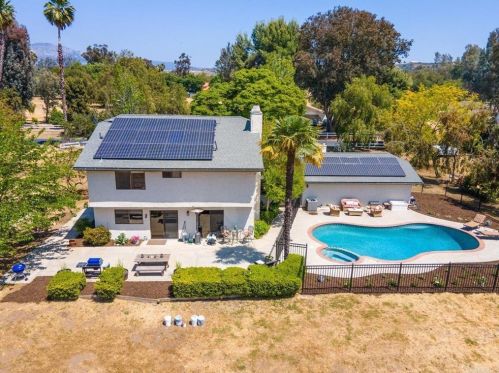 28150 Queensbridge Rd, Valley Center, CA 92082-6620