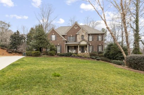 304 Forest Valley Ct, Atlanta GA  30342-2353 exterior