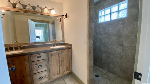 623 Patterson Ln, Alpine UT 84004-1102 exterior