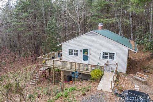 1304 Burgess Rd, Jefferson, NC 28640-9142
