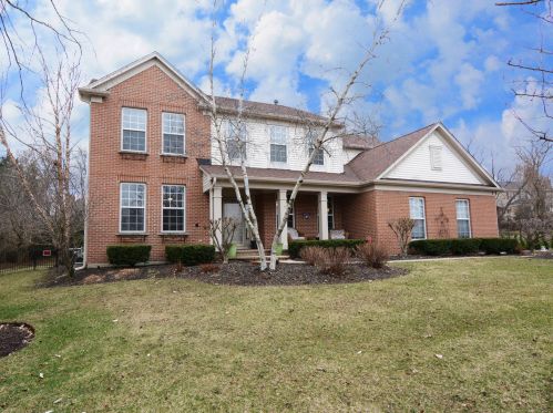 3 Stillwater Ct, Barrington Hills, IL 60102