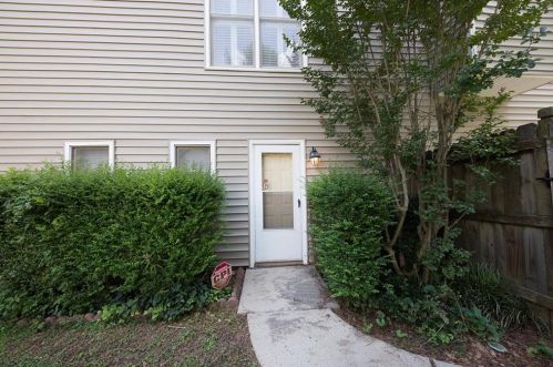 1370 Poplar Pointe, Smyrna GA  30082-2216 exterior