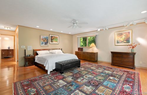 2740 Edgewood Ln, Bannockburn IL  60015-1617 exterior