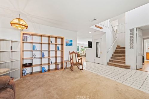 2054 Avenue, Lancaster, CA