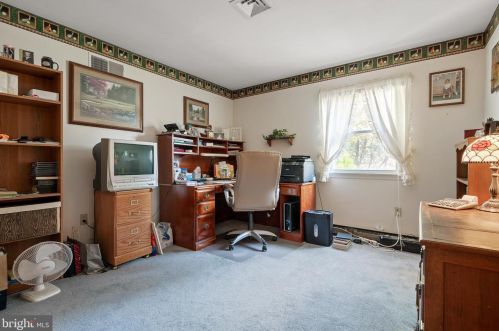 1883 Manchester Ln, Lancaster PA  17601-6210 exterior