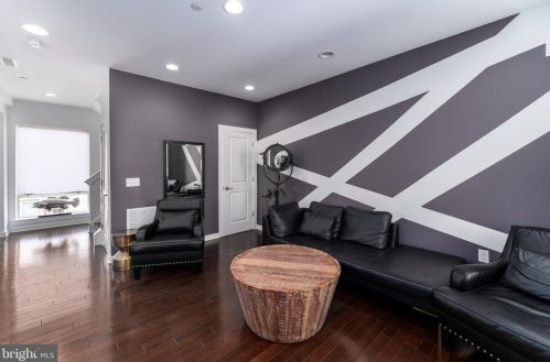 2341 Gordon St, Philadelphia PA 19132-4632 exterior