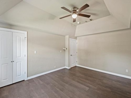 4220 Lakewood Dr, Fort Worth TX  76135-2703 exterior