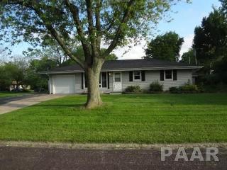 1826 Winnebago Dr, Peoria IL  61614-4072 exterior