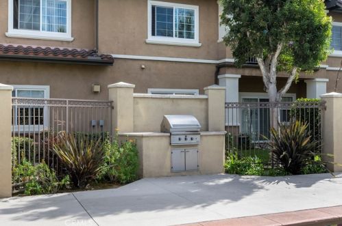9406 Revere Ct, Santa Ana CA  92708-4577 exterior