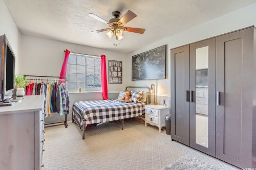 5442 Aristada Ave, Taylorsville UT 84081-5200 exterior