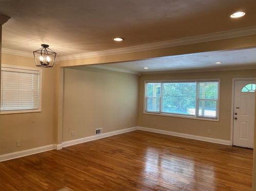 1877-9 Druid Hills Rd, Atlanta, GA 30319-4117