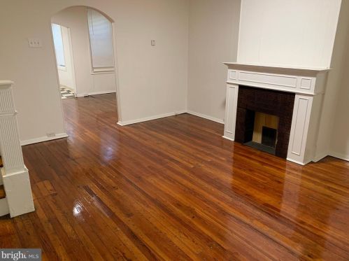 6441 Grays Ave, Philadelphia PA  19142-2334 exterior