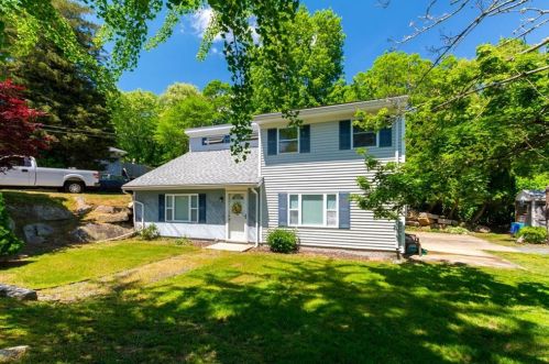 30 Rockland Ter, Tiverton, RI 02878-3613