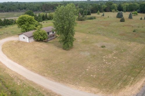24500 Fallbrook Ave, Columbus, MN 55025