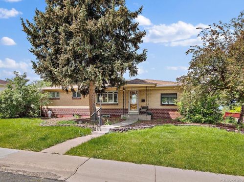8331 Baylor Ln, Westminster, CO 80031-3954