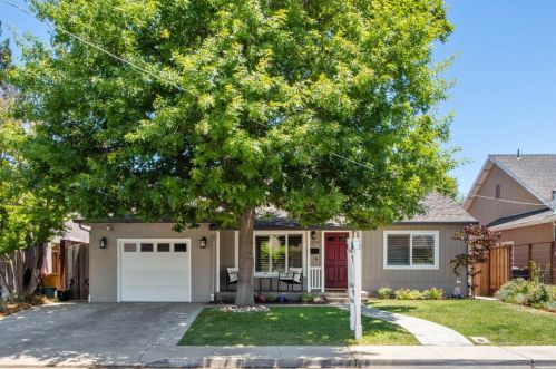 1179 Nilda Ave, Mountain View, CA 94040-3121