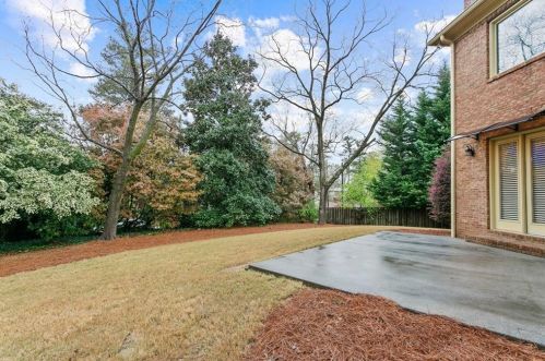 5850 Garber Dr, Atlanta GA  30328-5151 exterior