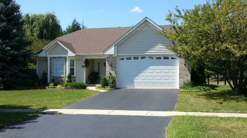 233 Mill St, Batavia, IL 60510-9276