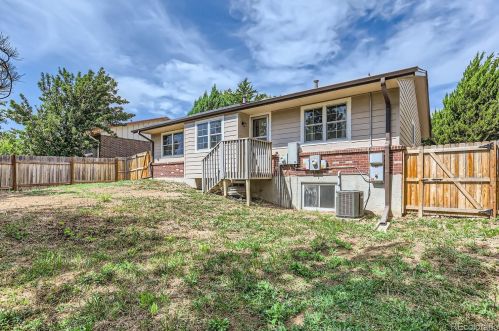 2566 Quintero Way, Aurora CO  80013-1558 exterior