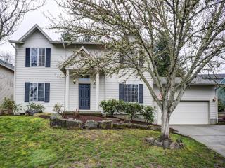 23131 Mansfield St, Sherwood, OR 97140-9866